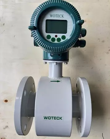 dong_ho_do_nuo_dien_tu_man_lien Đồng hồ đo nước điện từ đài loan màn hình liền