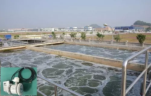 dong_ho_do_nuoc_man_hinh_roi_1 Đồng hồ nước điện tử màn hình rời